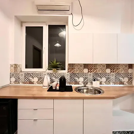 Appartement Old Town - Ultra Boekarest