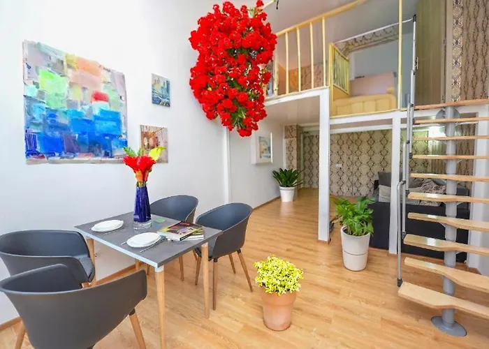 Old Town - Ultra Bukurešť