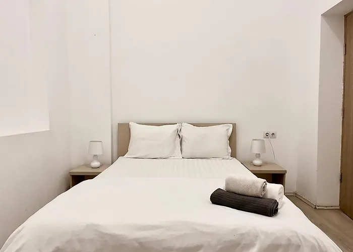 Old Town - Ultra * Bukurešť